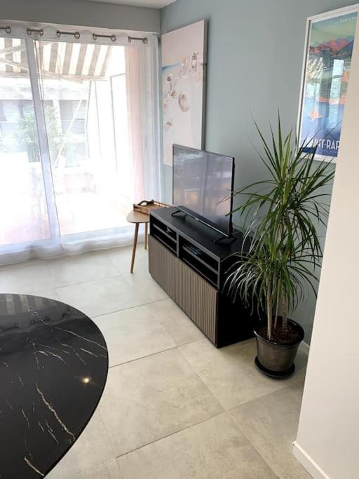 Appartement Saint-Raphael Luaran gambar